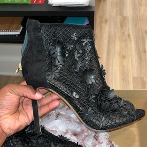 Jessica Simpson Mesh Flower Appliqué heels